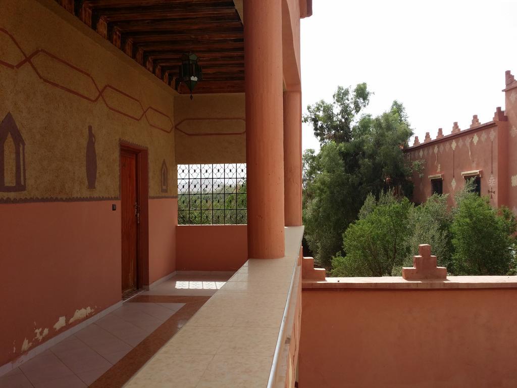 Hotel Mandar Saghrou Tazakhte Kelaat-M'Gouna エクステリア 写真