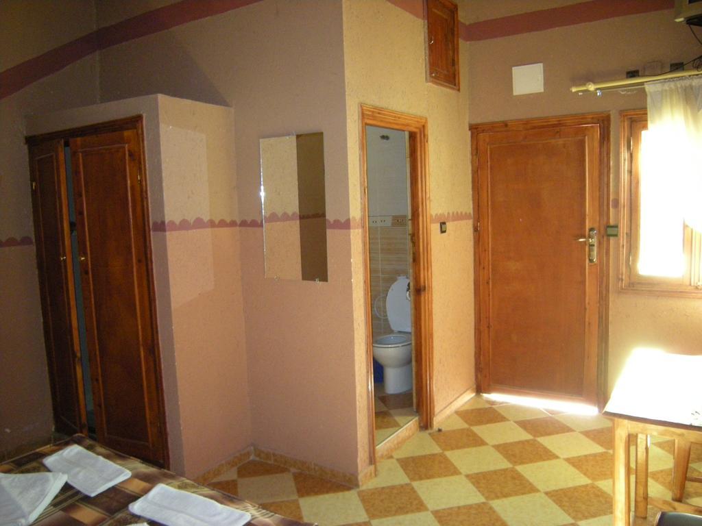 Hotel Mandar Saghrou Tazakhte Kelaat-M'Gouna エクステリア 写真